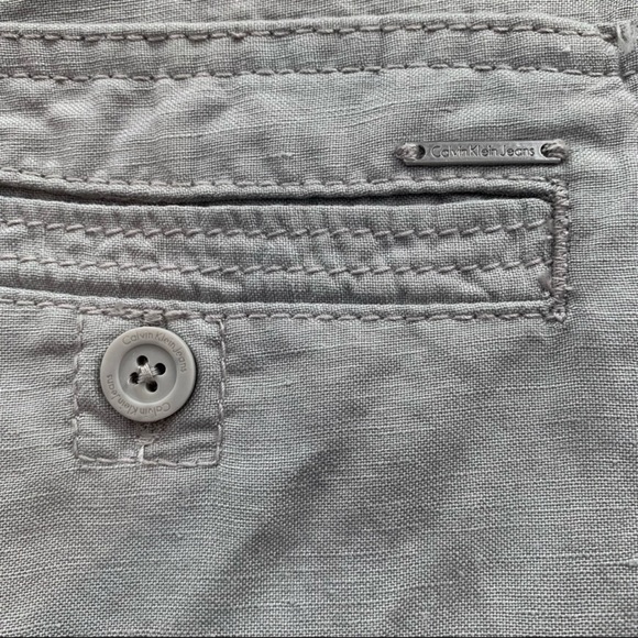 {Calvin Klein} Light Grey Linen Blend 5" Lightweight Button Pocket Shorts 10 - Picture 5 of 7